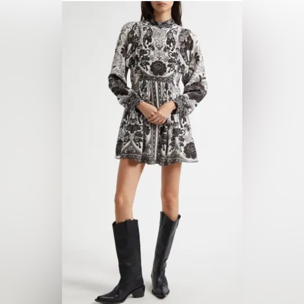 Farm Rio Flower Leopards Long Sleeve Dress
Sz XS